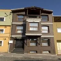 Dom Hotel